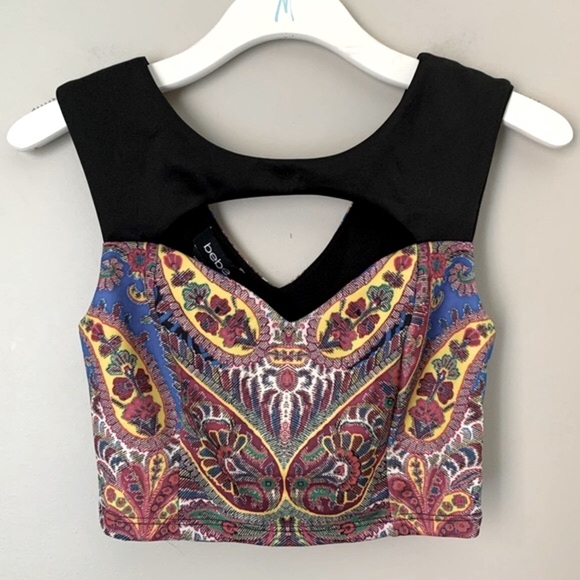 Bebe size XS Deja Vu Paisley crop top - Picture 3 of 12
